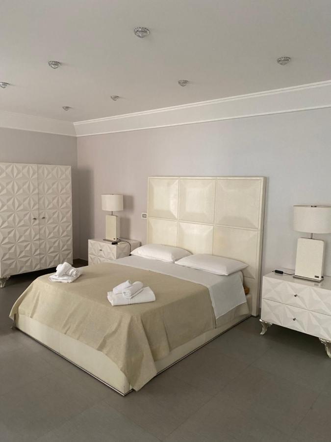 Donna Teresa Hotel Наполи Екстериор снимка