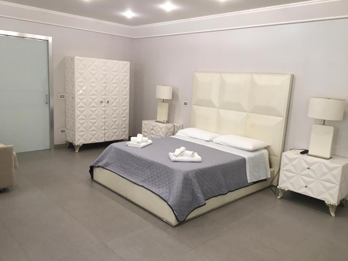 Donna Teresa Hotel Наполи Екстериор снимка