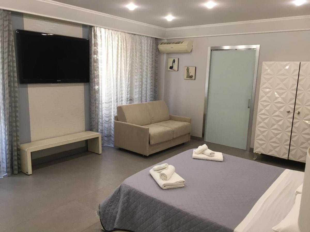 Donna Teresa Hotel Наполи Екстериор снимка