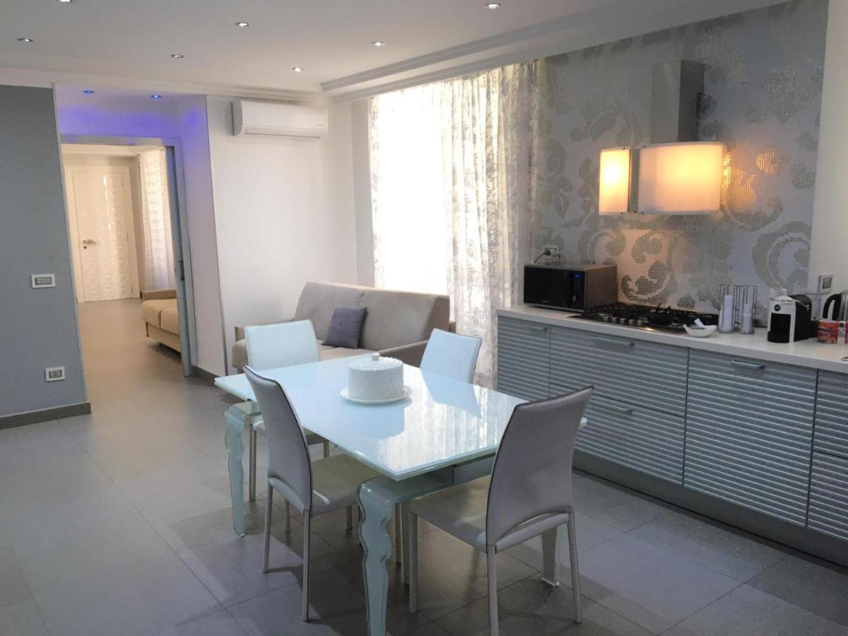 Donna Teresa Hotel Наполи Екстериор снимка