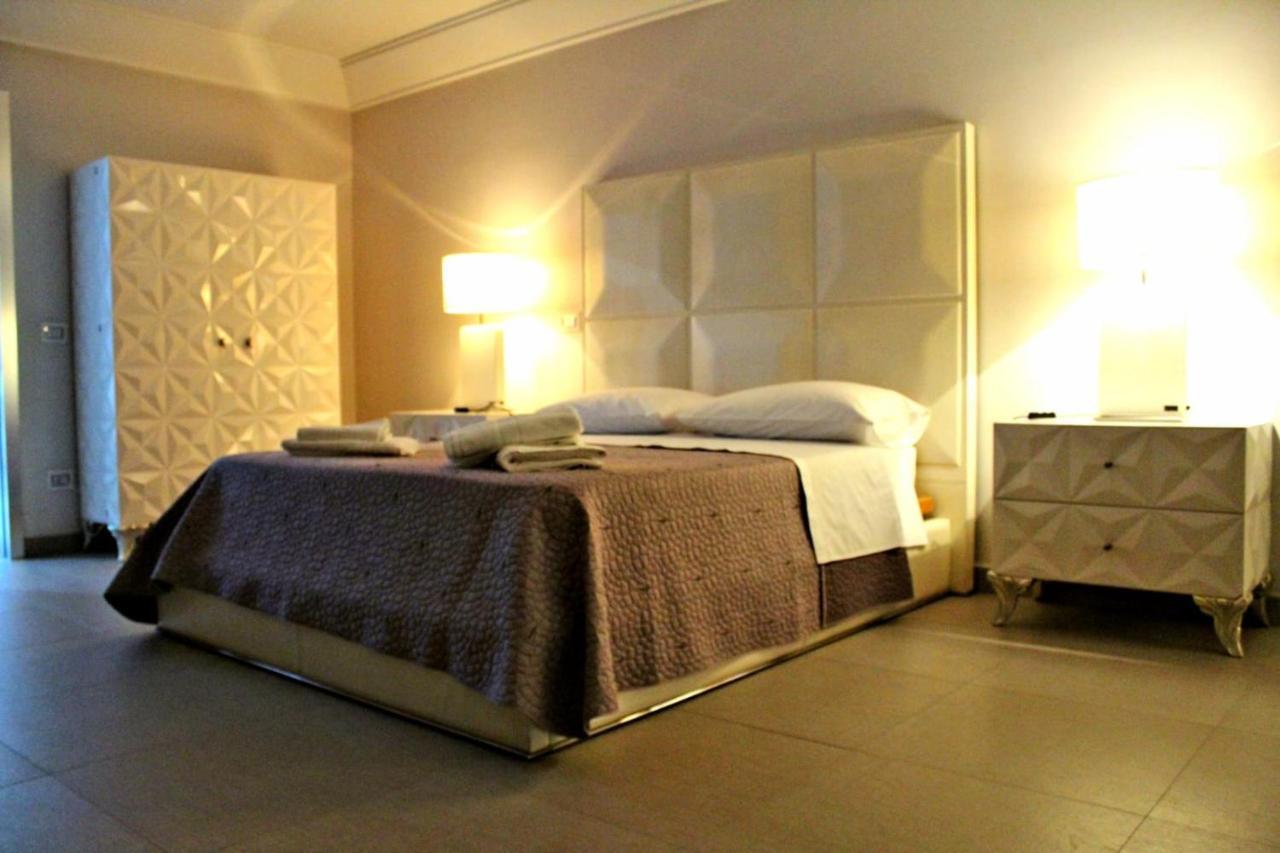 Donna Teresa Hotel Наполи Екстериор снимка
