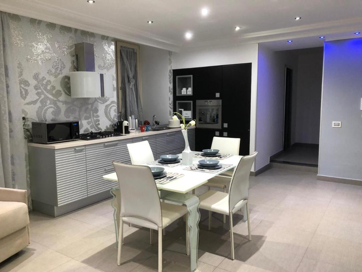 Donna Teresa Hotel Наполи Екстериор снимка